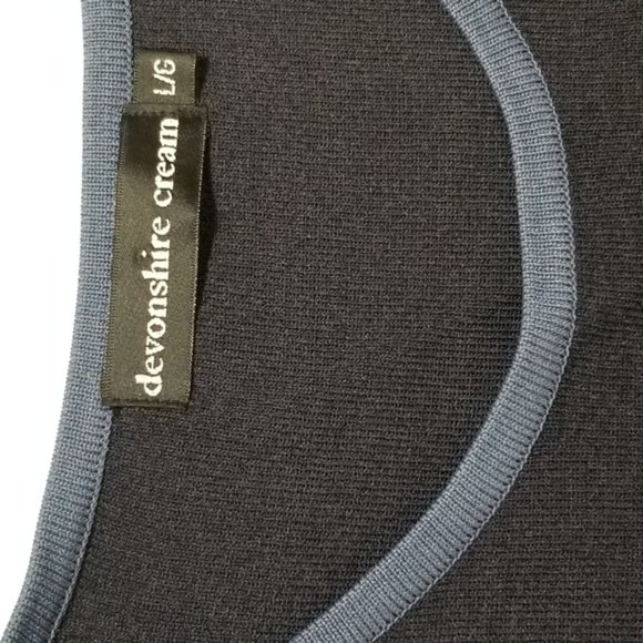 Devonshire Cream viscose nylon short sleeve top - Picture 3 of 6